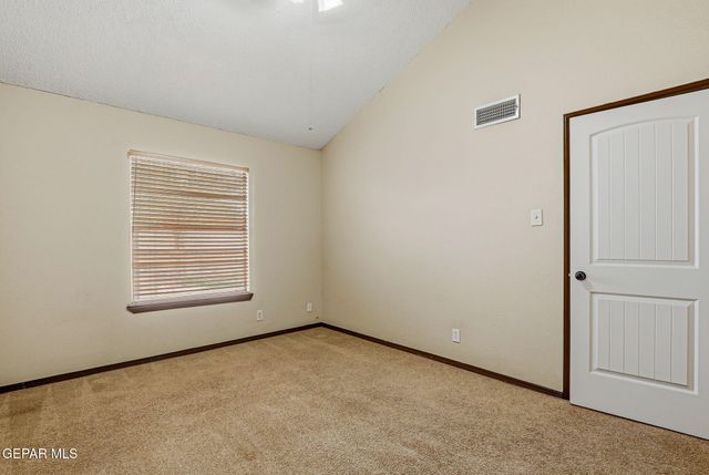 11441 Lake Geneva Drive, El Paso, TX 79936