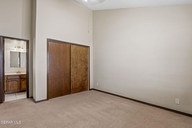 11441 Lake Geneva Drive, El Paso, TX 79936