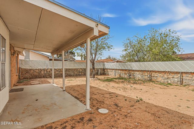 11441 Lake Geneva Drive, El Paso, TX 79936