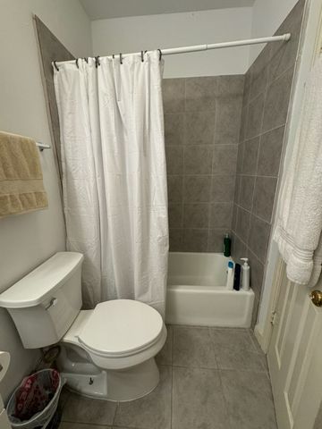 400 Nagle Street 204, College Station, TX 77840