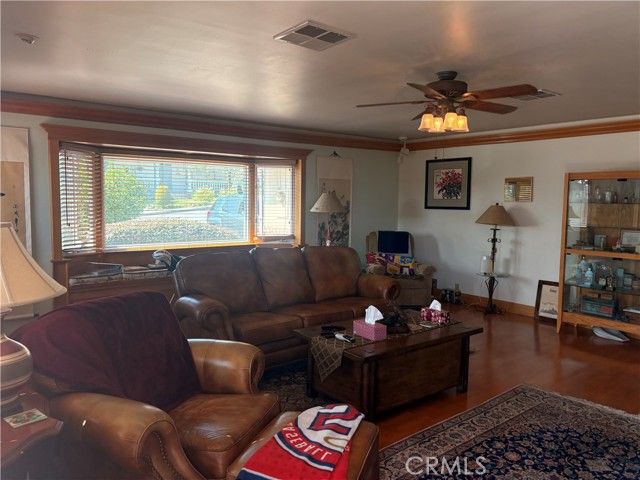 95 W. Laurel Avenue, Sierra Madre, CA 91024