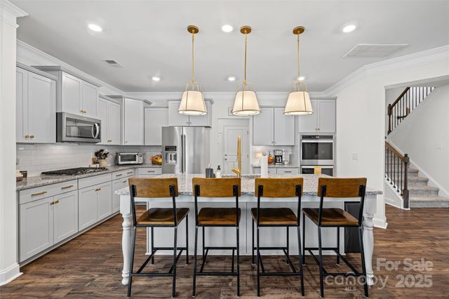 1370 Englewood Drive, Lake Wylie, SC 29710