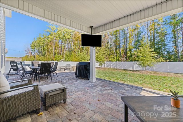 1370 Englewood Drive, Lake Wylie, SC 29710