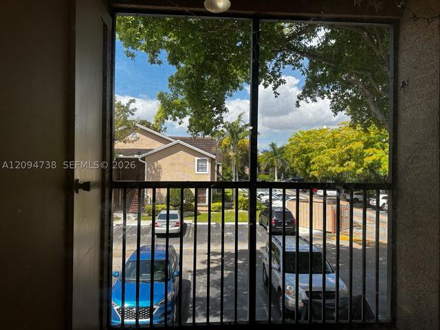 10581 SW 155th Pl 1604, Miami, FL 33196