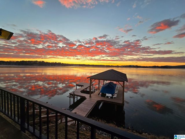 243 ROCK INN POINT, Cropwell, AL 35054