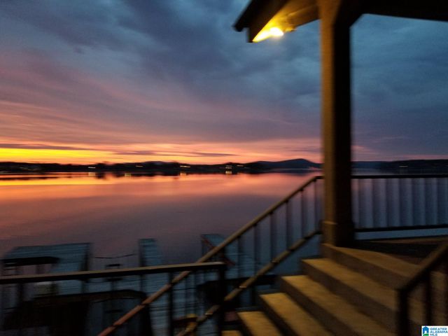 243 ROCK INN POINT, Cropwell, AL 35054