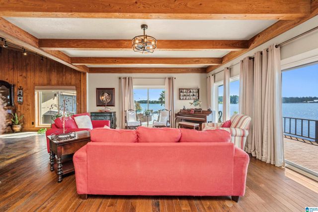 243 ROCK INN POINT, Cropwell, AL 35054