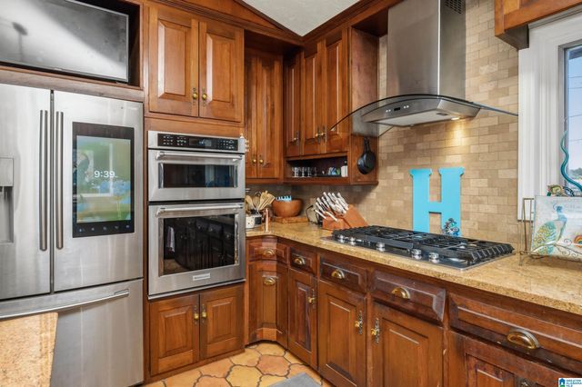 243 ROCK INN POINT, Cropwell, AL 35054