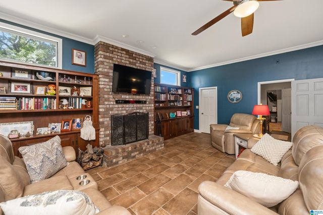 243 ROCK INN POINT, Cropwell, AL 35054