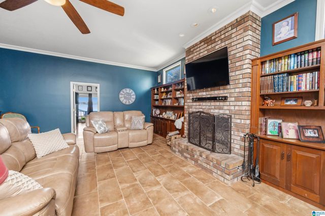 243 ROCK INN POINT, Cropwell, AL 35054