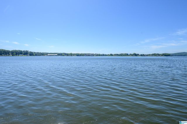 243 ROCK INN POINT, Cropwell, AL 35054