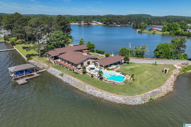 243 ROCK INN POINT, Cropwell, AL 35054