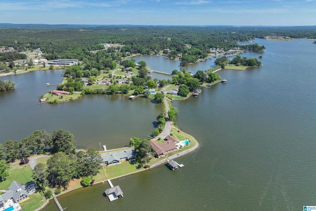 243 ROCK INN POINT, Cropwell, AL 35054