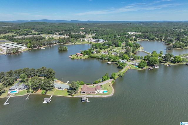 243 ROCK INN POINT, Cropwell, AL 35054