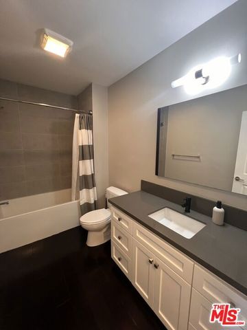 7865 Bleriot Avenue, Los Angeles, CA 90045