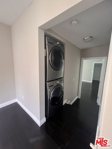 7865 Bleriot Avenue, Los Angeles, CA 90045
