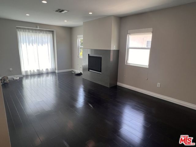 7865 Bleriot Avenue, Los Angeles, CA 90045