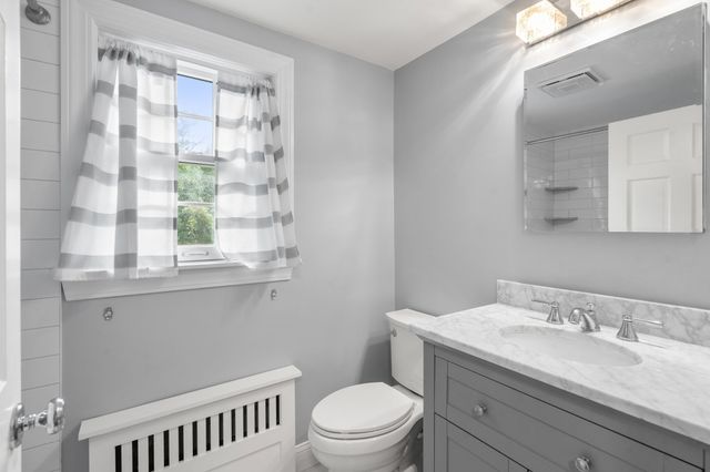 1375 Brush Hill Rd, Milton, MA 02186
