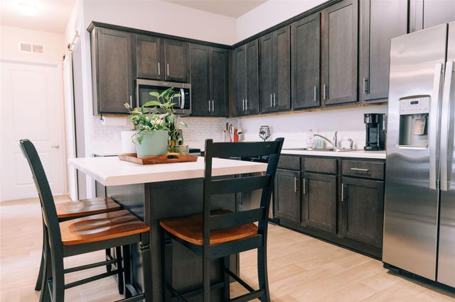 8601 W Gate BLVD 2104, Austin, TX 78745
