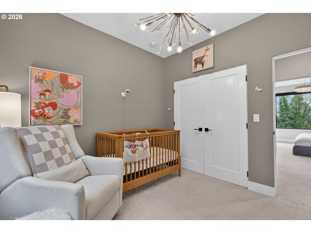 7625 S FULTON PARK Blvd, Portland, OR 97219