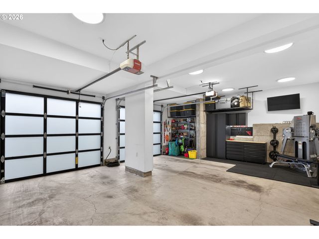 7625 S FULTON PARK Blvd, Portland, OR 97219