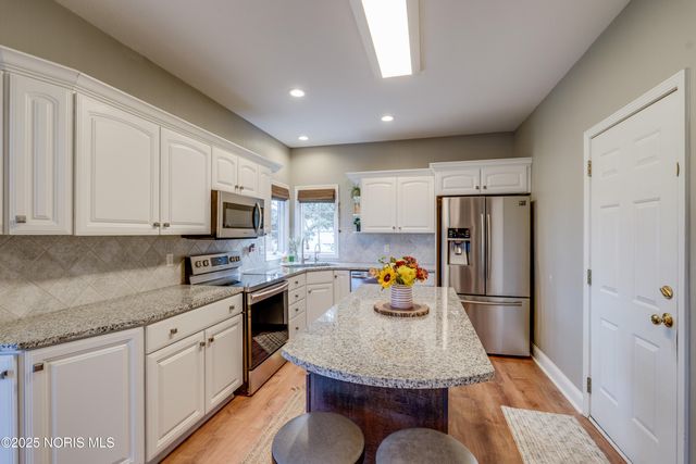 4731 Cabriolet Lane, Maumee, OH 43537