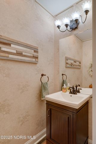 4731 Cabriolet Lane, Maumee, OH 43537