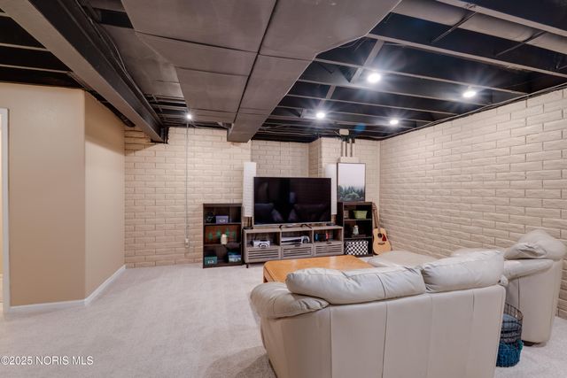 4731 Cabriolet Lane, Maumee, OH 43537