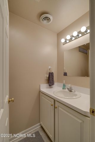 4731 Cabriolet Lane, Maumee, OH 43537