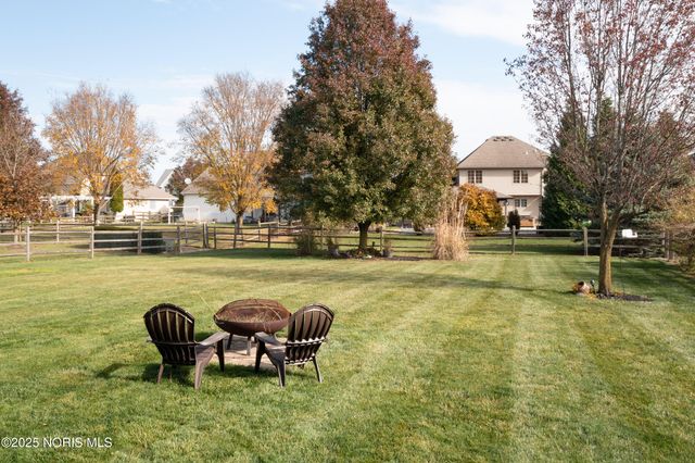 4731 Cabriolet Lane, Maumee, OH 43537