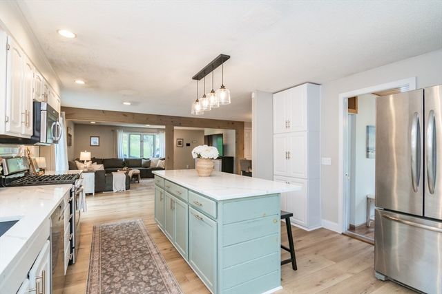 217 Pleasant St, East Longmeadow, MA 01028