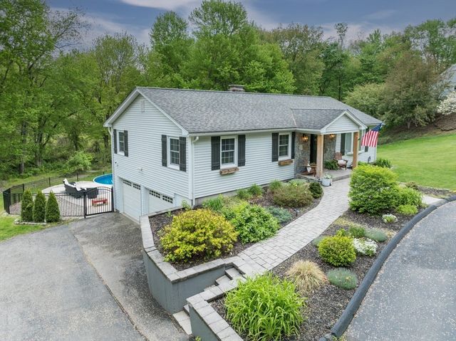 217 Pleasant St, East Longmeadow, MA 01028