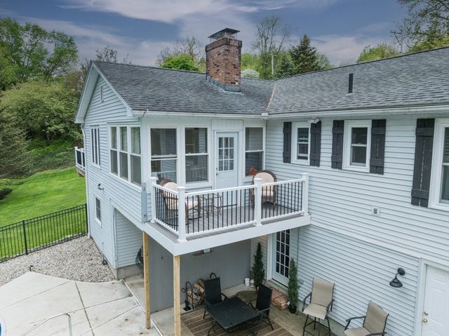 217 Pleasant St, East Longmeadow, MA 01028