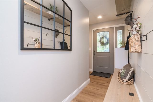 217 Pleasant St, East Longmeadow, MA 01028