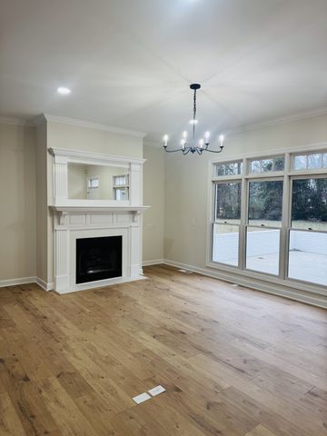 207 Megan Cir, Shelbyville, TN 37160