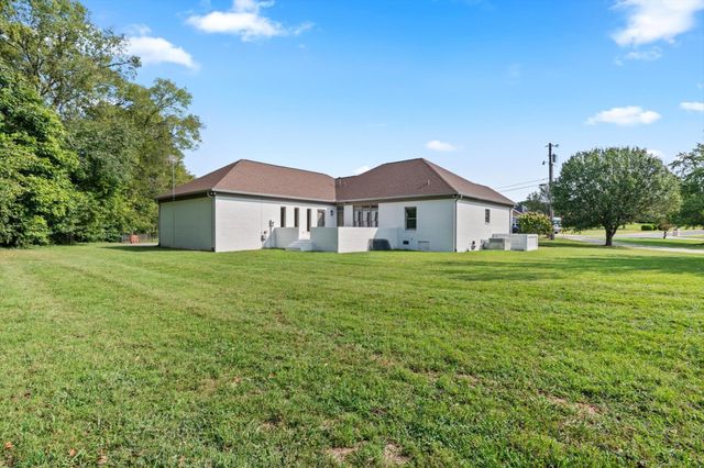 207 Megan Cir, Shelbyville, TN 37160