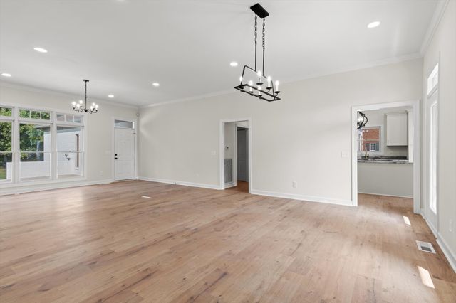 207 Megan Cir, Shelbyville, TN 37160