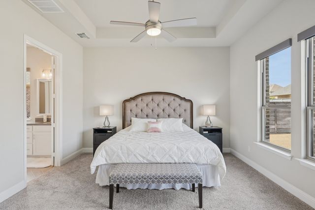 813 Boardwalk Way, Aubrey, TX 76227