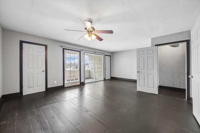 781 Country Place Drive 2045, Houston, TX 77079