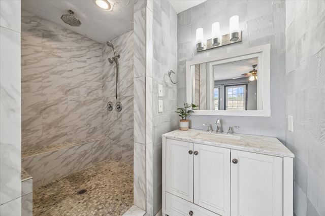 781 Country Place Drive 2045, Houston, TX 77079