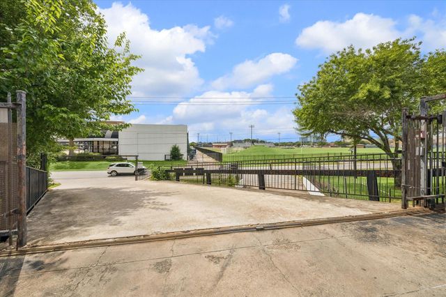 781 Country Place Drive 2045, Houston, TX 77079