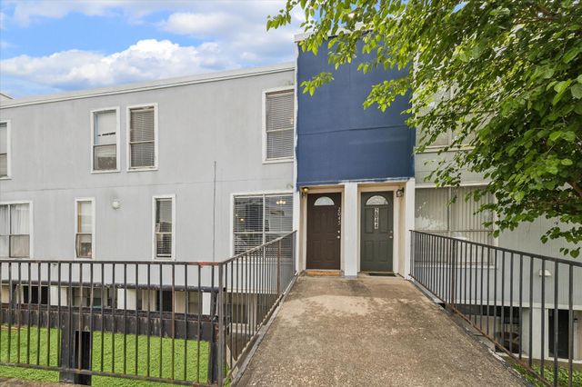 781 Country Place Drive 2045, Houston, TX 77079