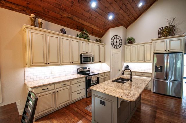 2068 Gallatin Road, Young Harris, GA 30582