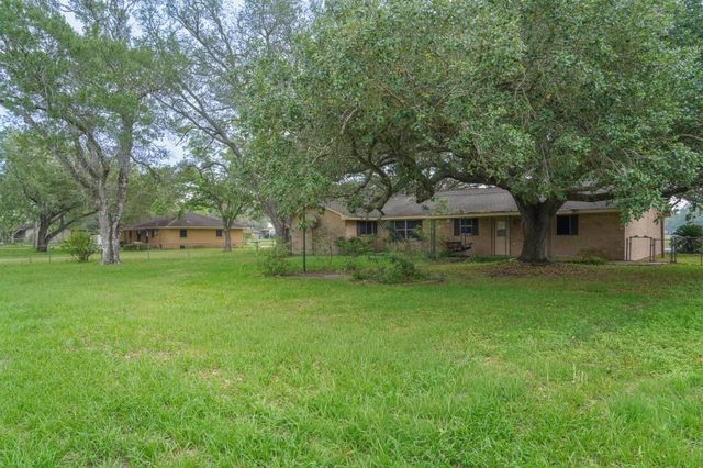 424 Candy Street, El Campo, TX 77437