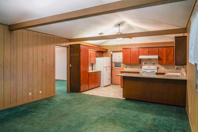 424 Candy Street, El Campo, TX 77437