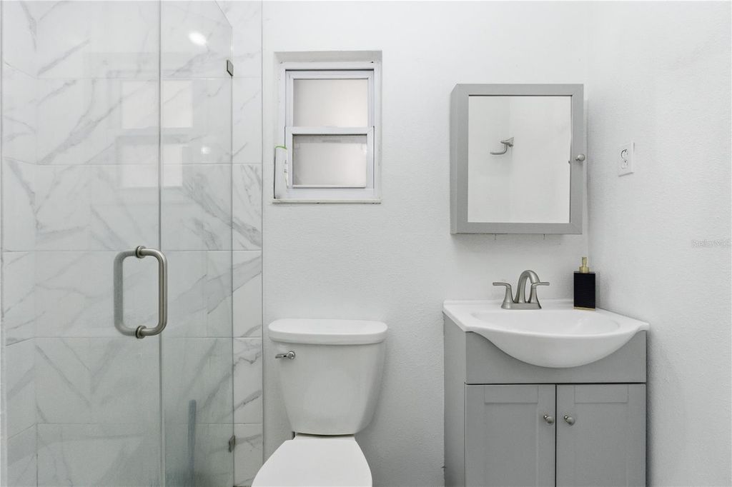 Image 63 of property listing at 3214 W ABDELLA STREET, Tampa, FL 33607