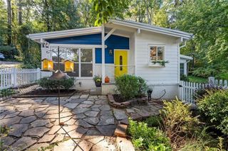 2632 Defoors Ferry NW Road, Atlanta, GA 30318