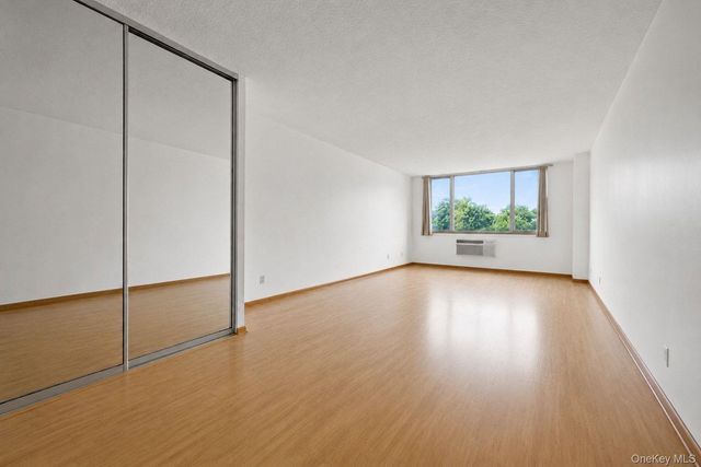 118-17 Union Turnpike 2C, Forest Hills, NY 11375