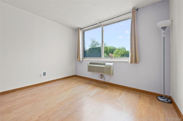 118-17 Union Turnpike 2C, Forest Hills, NY 11375
