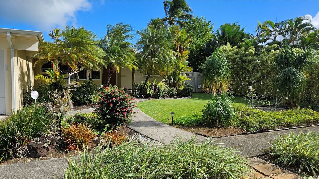 1204 Kahili Street, Kailua, HI 96734